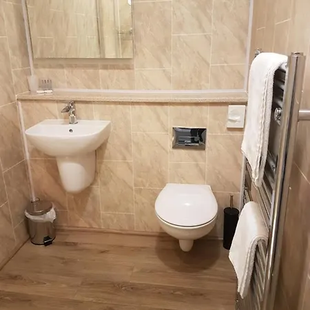 Wanslea 4*