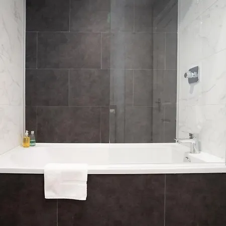 Wanslea בית הארחה 4*